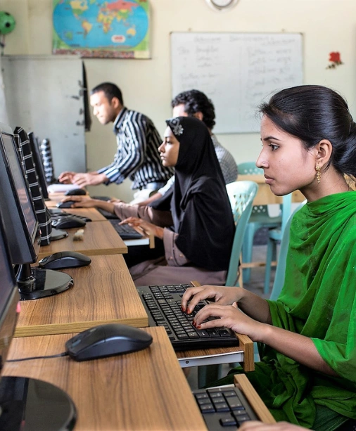 Best Technical Training Institute in Coimbatore Group of students focused on the data science technical training course in an institute.